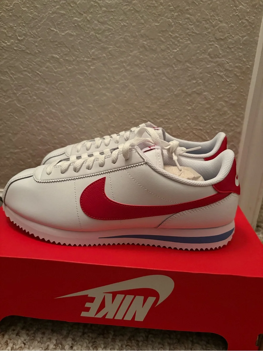 Nike Cortez Red/White ‼️STEAL‼️Size 10M & 10.5M